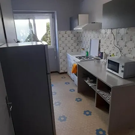 Agreable De 80m2 Dans Maison *